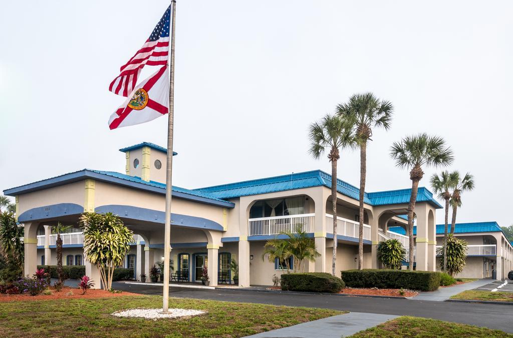 Quality Inn Tampa Lake Magdalene Ngoại thất bức ảnh